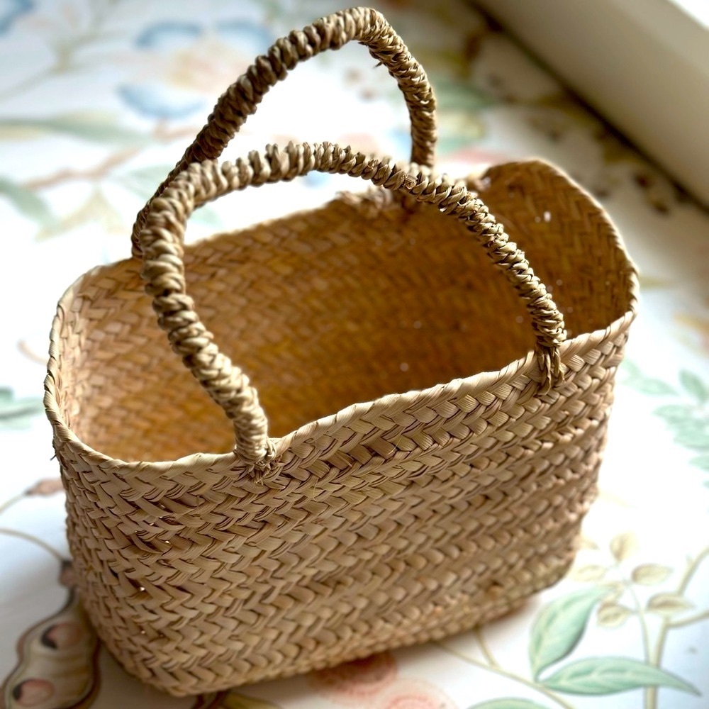 Adorable Woven Straw Tote Mini Bucket Bag Basket Vintage!